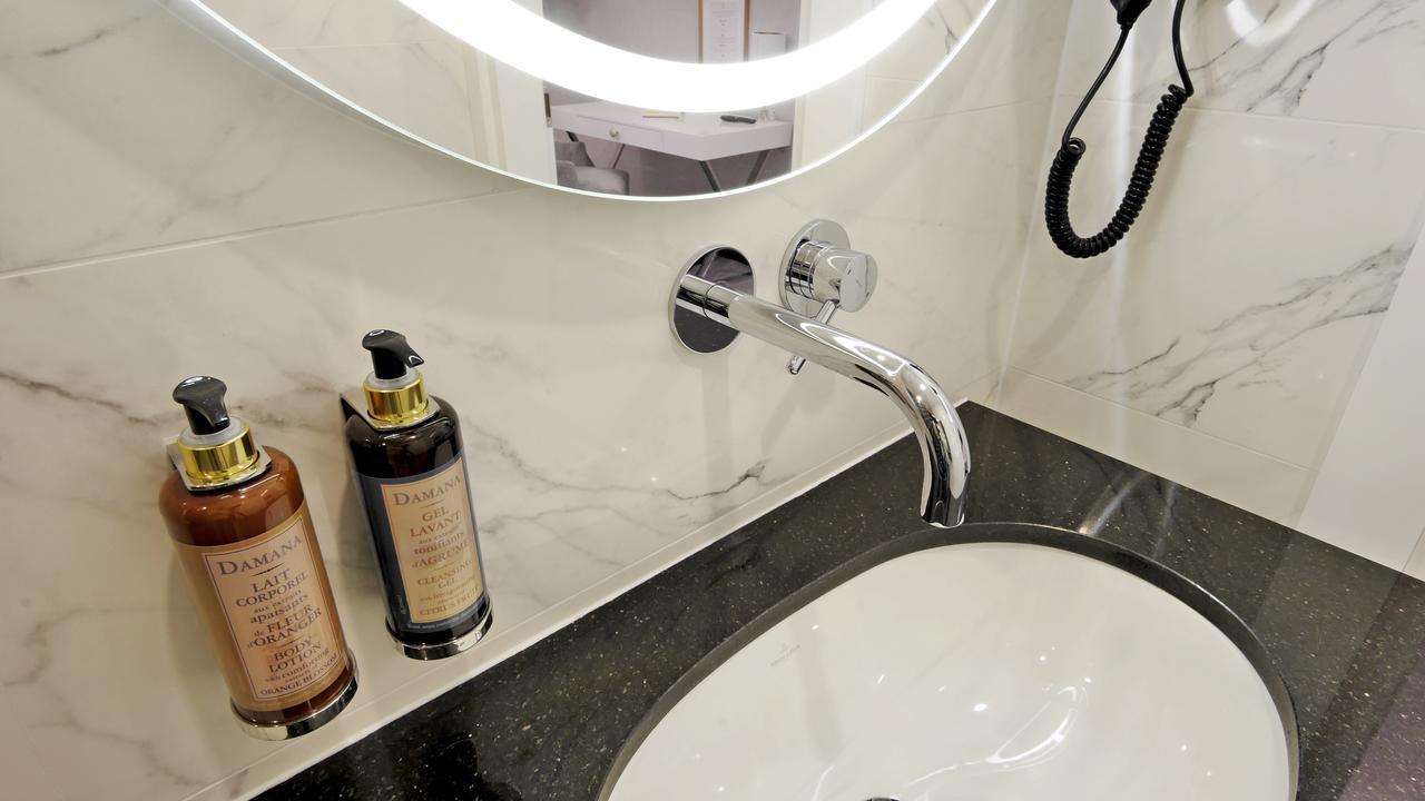 Szewska 22 Boutique Aparthotel คราคูฟ ภายนอก รูปภาพ