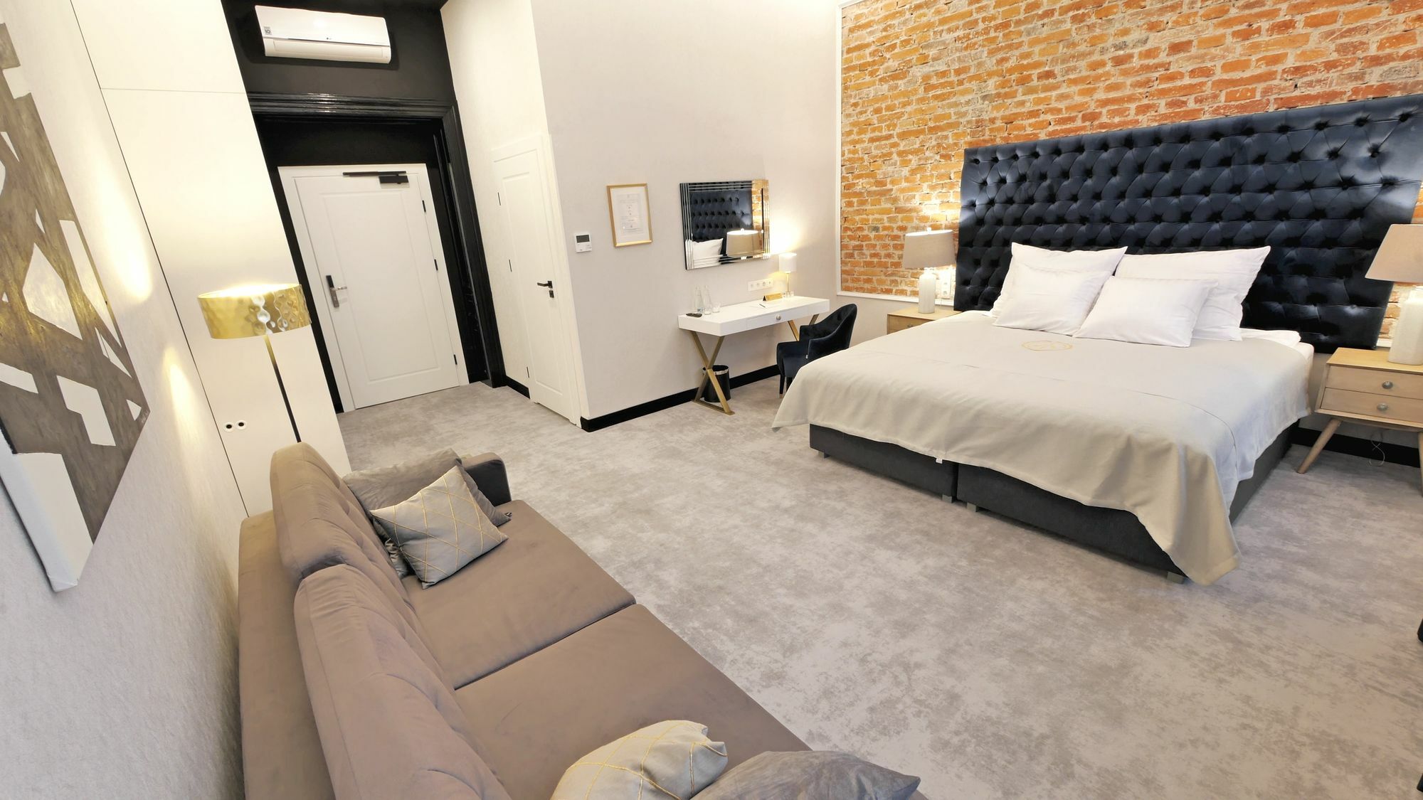 Szewska 22 Boutique Aparthotel คราคูฟ ภายนอก รูปภาพ